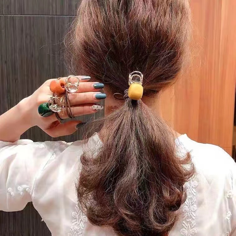 Ikat Rambut Korea Style / Ikat Rambut Wanita Kubik Impor