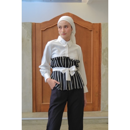 Pakaian kemeja putih wanita FARASYA TOP by DYA ID WONOGIRI WONOSOBO SLEMAN