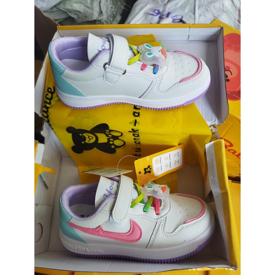 Sepatu sneaker anak fashionable dan Trandy C5186-1 (26-37) Sepatu anak kekinian Terlaris