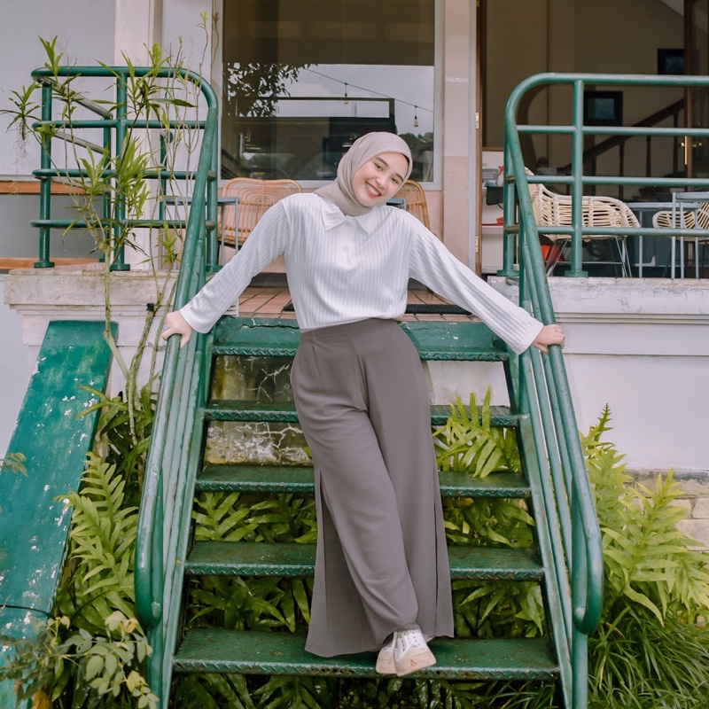 Mirae Flowy Pants Cullote Ceruti