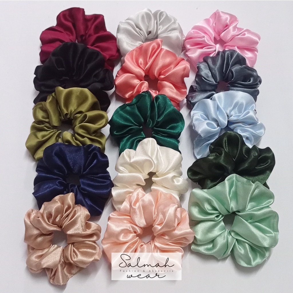 Scrunchie Satin Ikat Rambut Medium