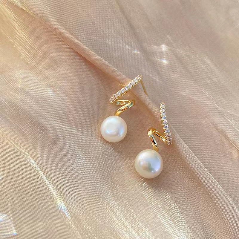 Korea Mewah Tidak Teratur Mutiara Anting INS Gaya S925 Perak Jarum Anting Wanita