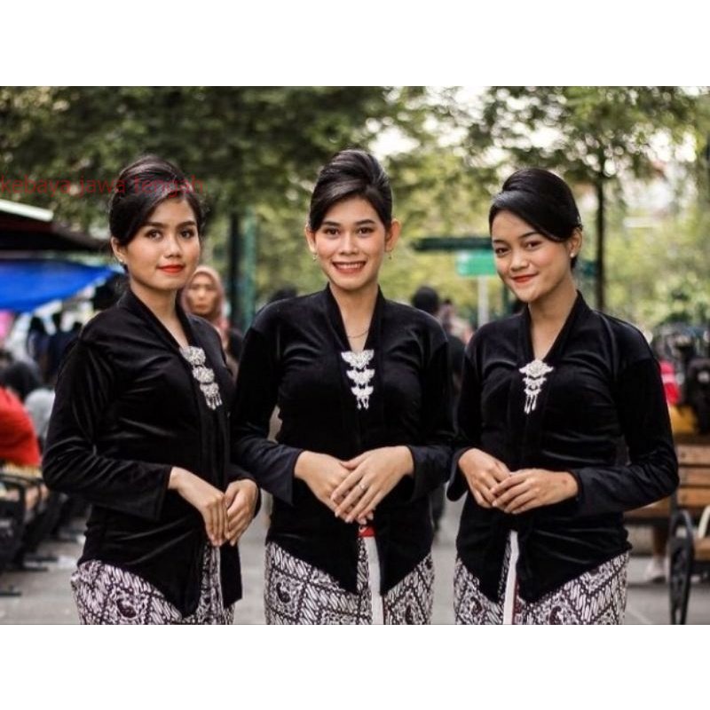 kebaya wanita Kebaya Hitam Bludru Kutubaru/ Halus Kebaya Bludru