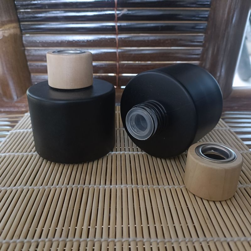 Botol reed diffuser 100ml Hitam bulat tutup kayu round lid / botol diffuser