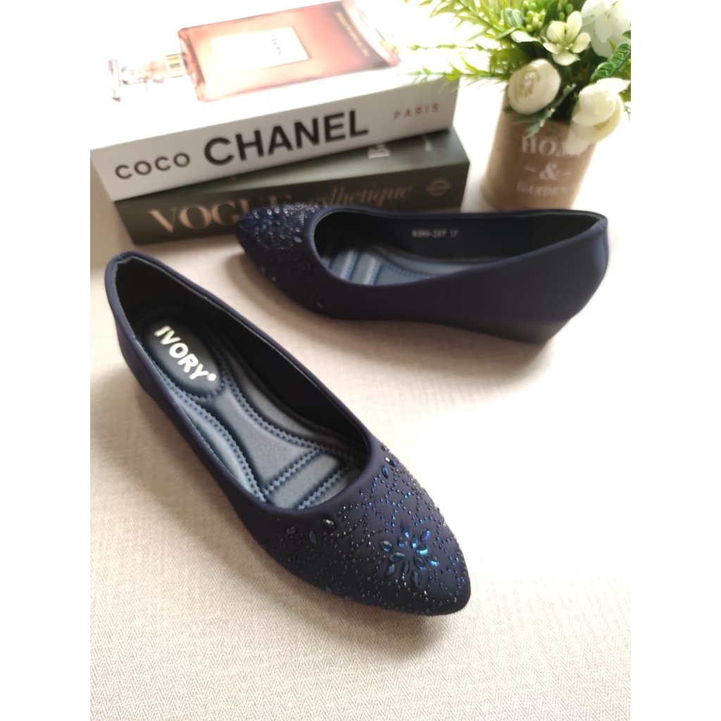 IVORY Sepatu Wanita Wedges 3cm Satin Import W399-267