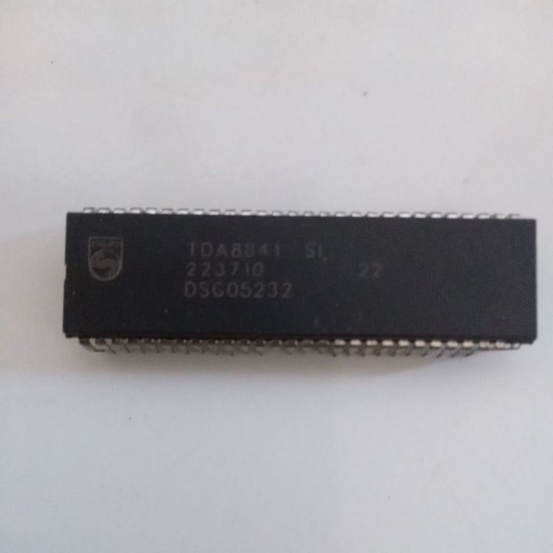 ic osilator TDA8841