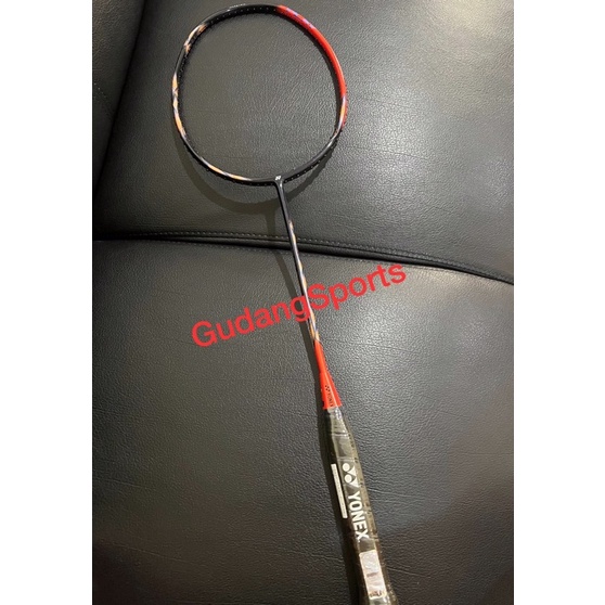 Raket Badminton Yonex Astrox 77 Play Original