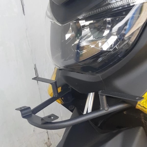 Breket Plat No Nomor Depan + dudukan lampu tembak NMAX Kumis Yamaha