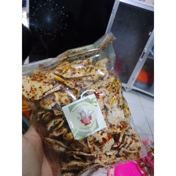 

Basreng daun jeruk bulat tipis 75gram