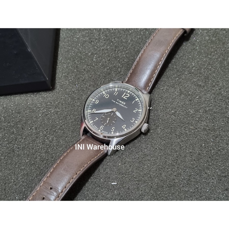 BEKAS - Jam Tangan Timex Waterbury TW2R88800 Original