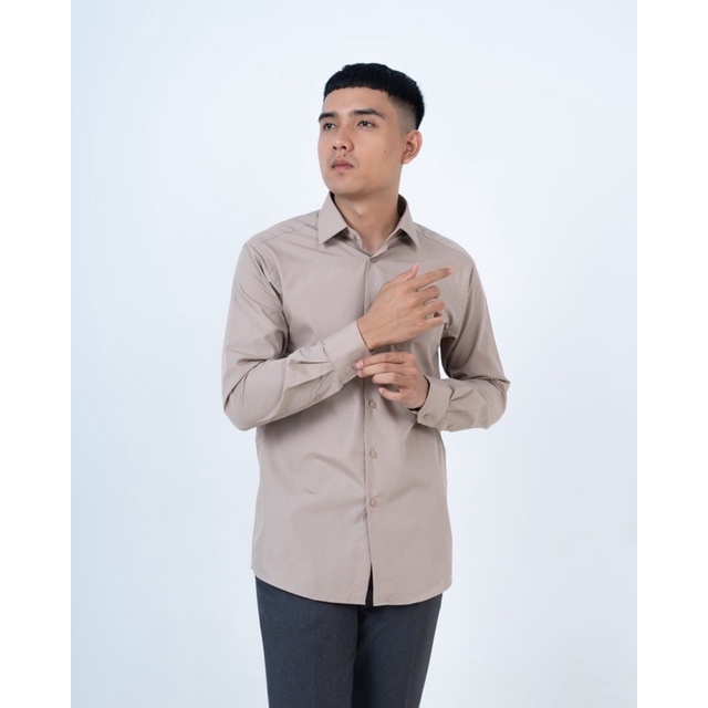 FLAMENTIS - Kemeja Pria Basic Polos Lengan Panjang Kekinian (COKLAT)