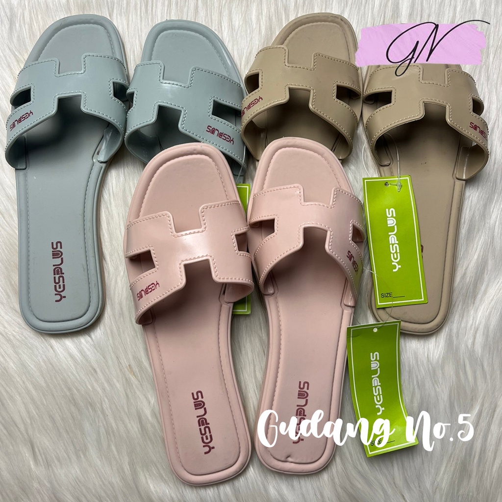 GN-8352 Sandal Jelly Selop Fashion Wanita Model Teplek Import Yesplus PVC