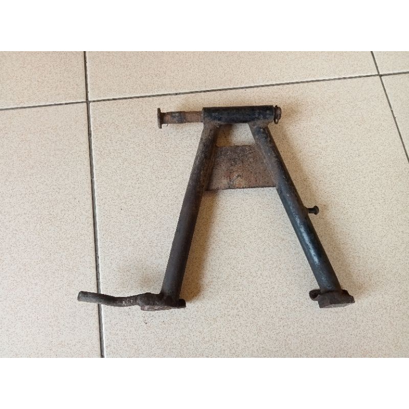 Standar Tengah Yamaha V80 super delux original