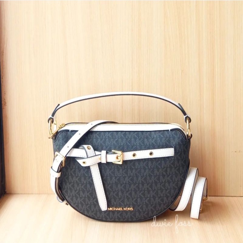 Tas M1chael Kors Emilia Half Moon Crossbody Signature Black Multi Original | Tas MK Emilia Half Moon