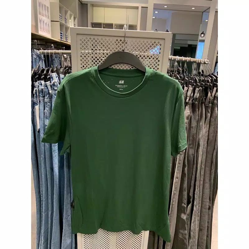 Tshirt Unisex Katun HM Fit Nyaman M-XL
