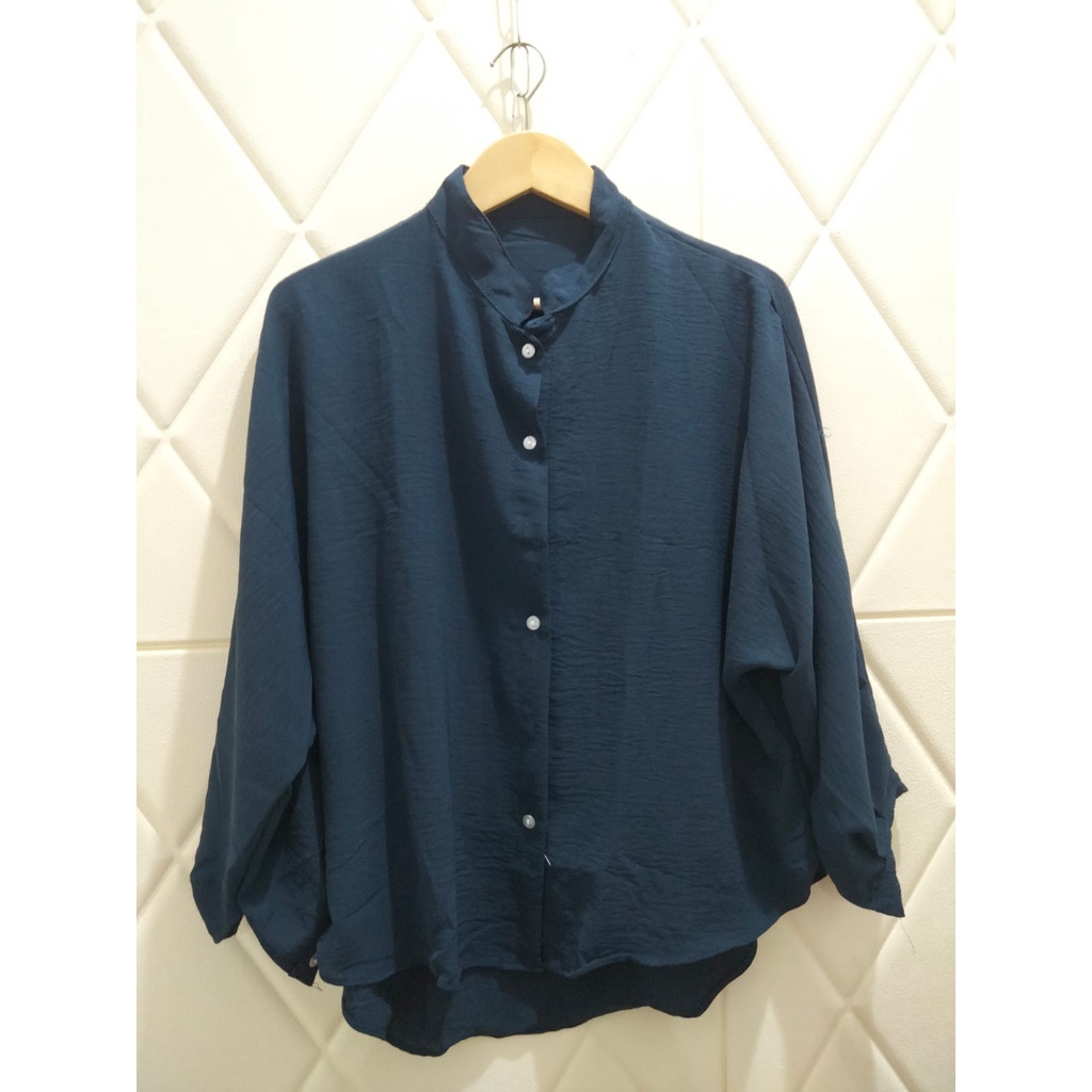 BATWING BLOUSE LENGAN BALON // KEMEJA OVERSIZE BATWING