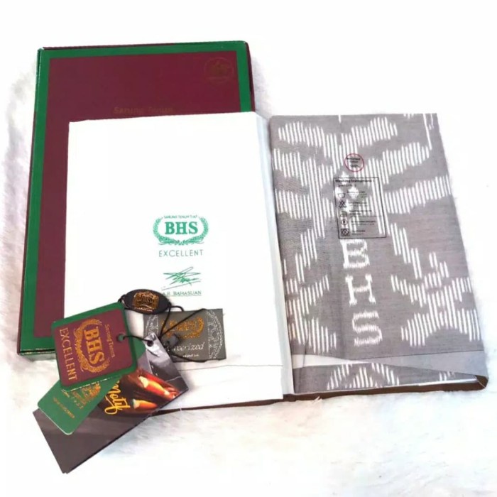 {FamilyStore} Sarung BHS Putih Polos / Hitam Polos Mercericed Mesres Excelent Origin - Hitam Berkual
