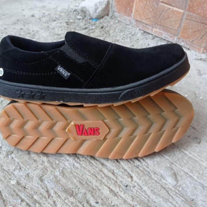 Sepatu Slip On Pria Tanpa Tali Hitam Polos Sepatu Santai Keren Terbaru Buat Gaya Kerja Black Gum