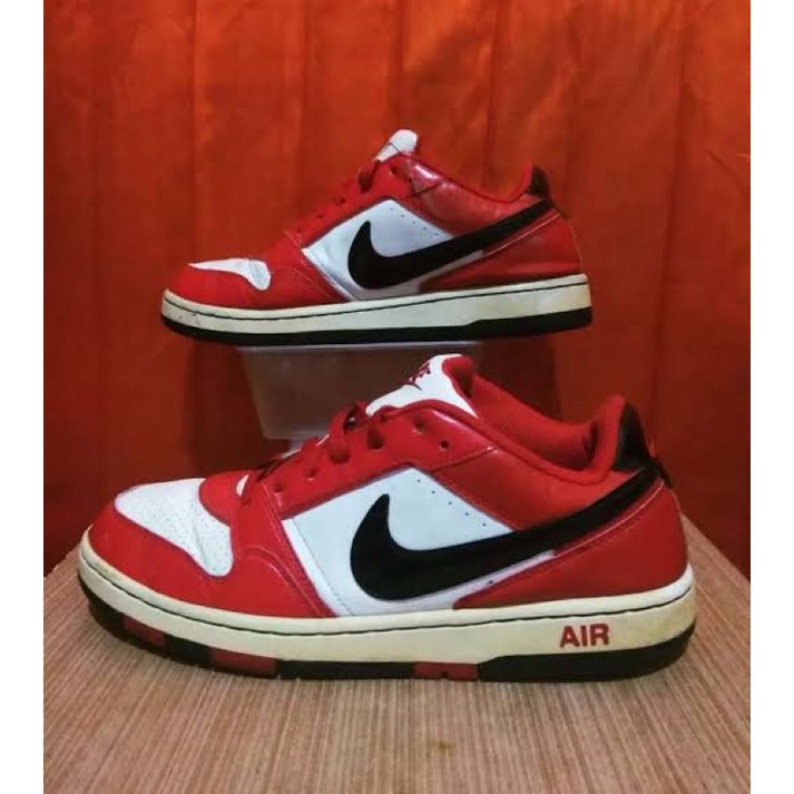 Sepatu Nike second bekas