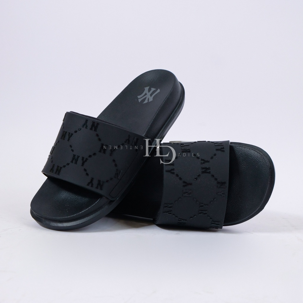 MLB NY Yankees Chunky Mound Monogram Slides Black 100% Original