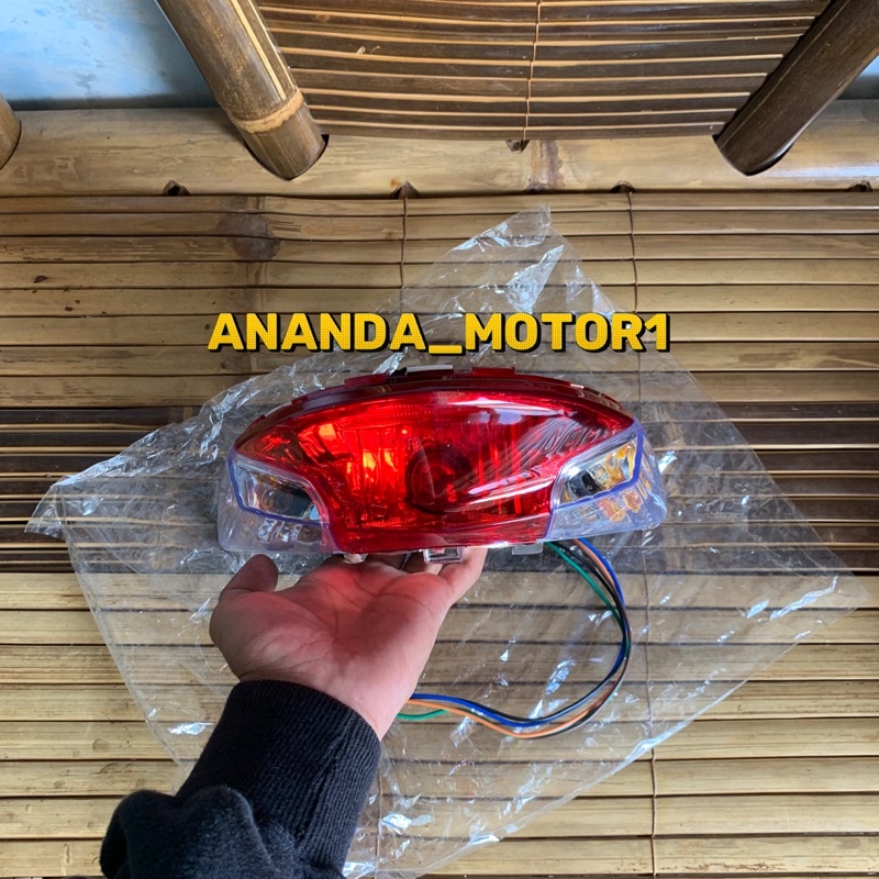 Reflektor Belakang Vario 110 fi Injeksi