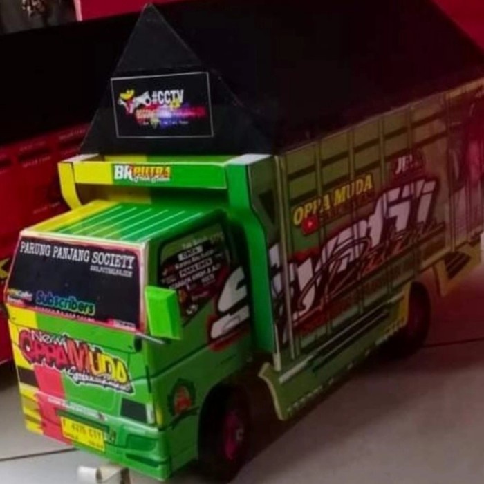 miniatur mobiln truk oleng super besar