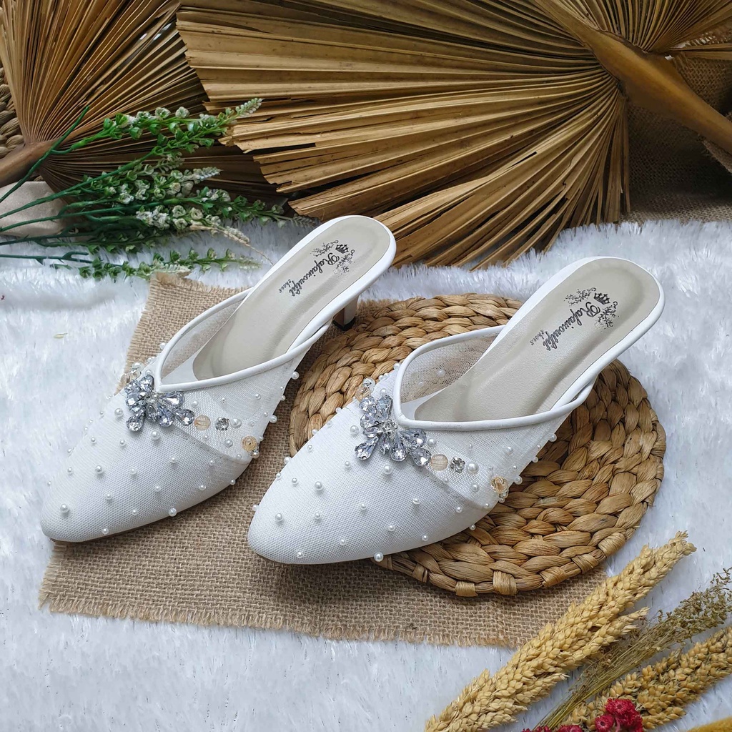 sepatu wedding cantik Qirani putih 3 cm runcing