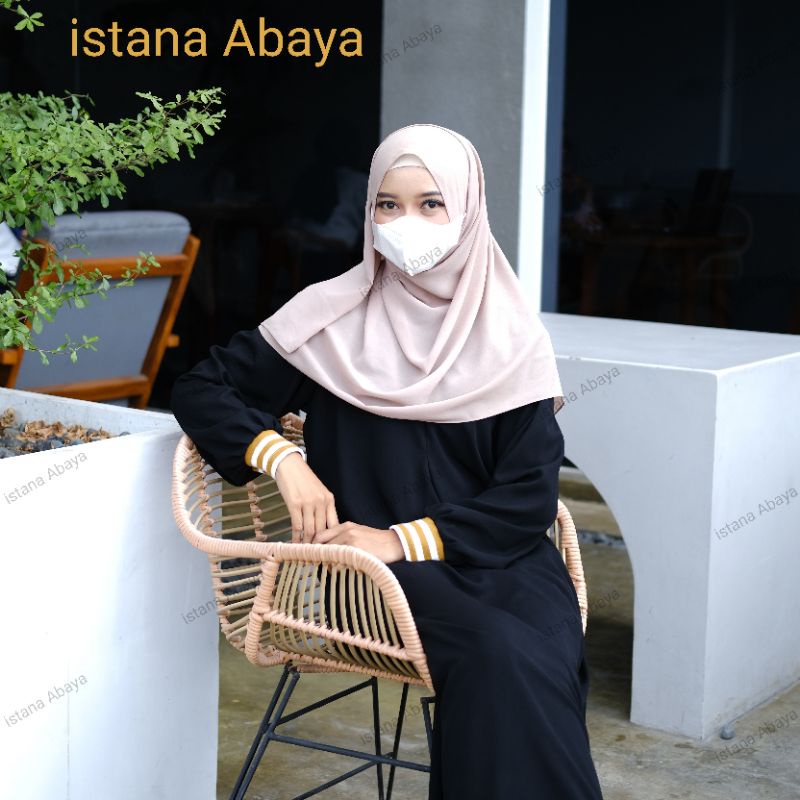 Terbaru dan terkeren abaya Tgn Karet Jaket(Wudhu friendly) bnr2 Cantik bgt begitu elegan terbaru dari istana abaya! kekinian