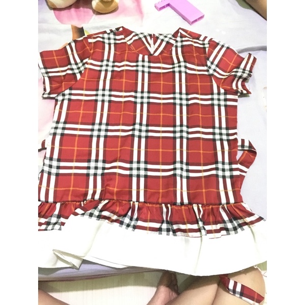 PRELOVED ATASAN MERAH KOTAK