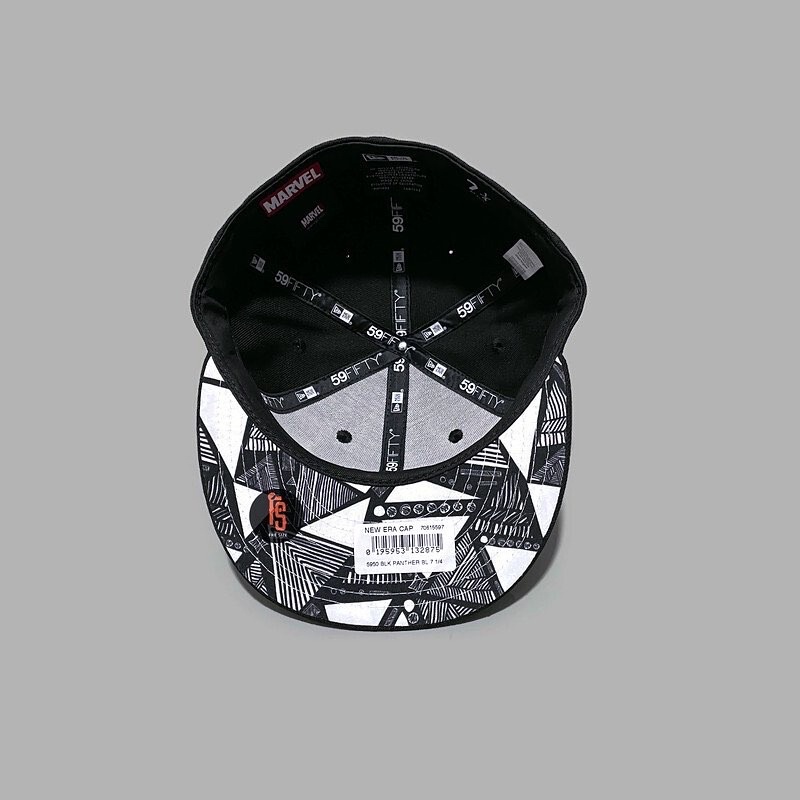 TOPI NEW ERA ORIGINAL 5950 TRIBAL BLACK PANTHER BLACK