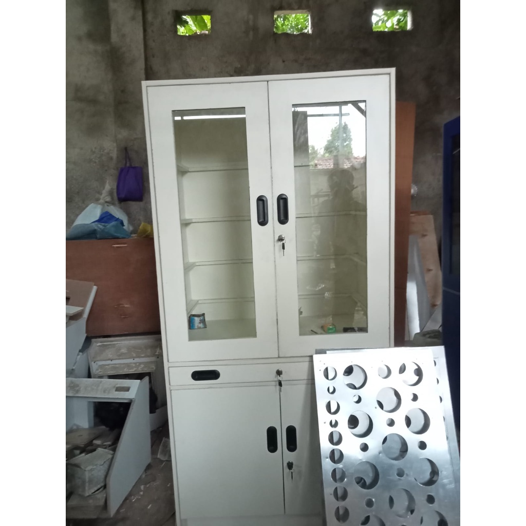 Lemari penyimpanan Glassware / Lemari Alat laboratorium gelas
