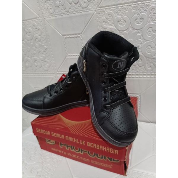 SEPATU SEKOLAH ANAK/SEPATU NEW ERA PAKAI RESLETING/SIZE 30-34