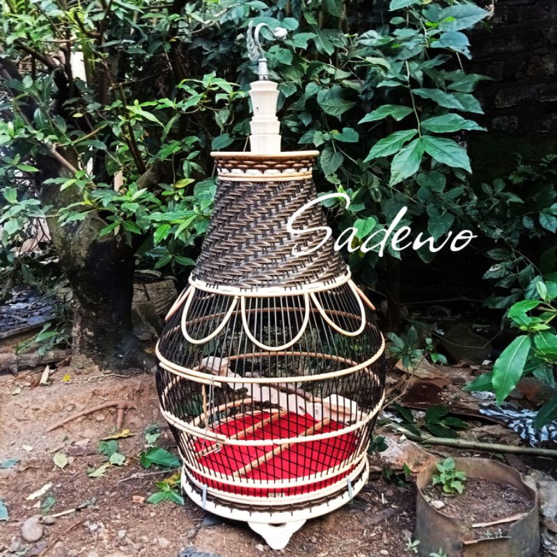 Sangkar burung perkutut rotan rajut sintetis