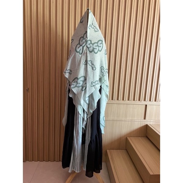 Preloved set sisesa syari khimar new