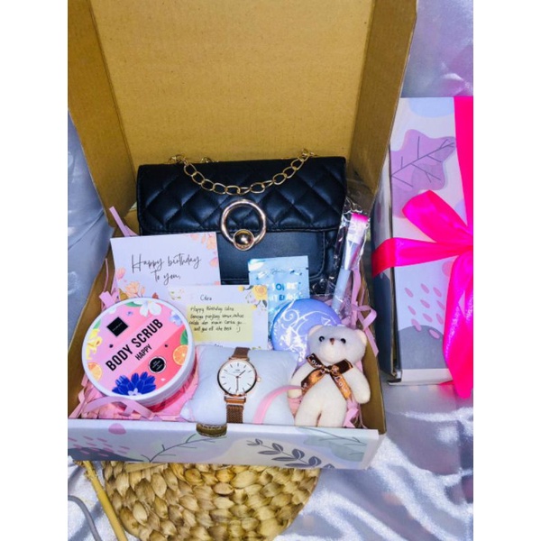 COD - Hampers Gift box scarlett whitening body lotion hampers scarlett hampees cewek kado unik tas tas bahu tas cewek kado tas kado pacar hampers unik jam tangan cewek