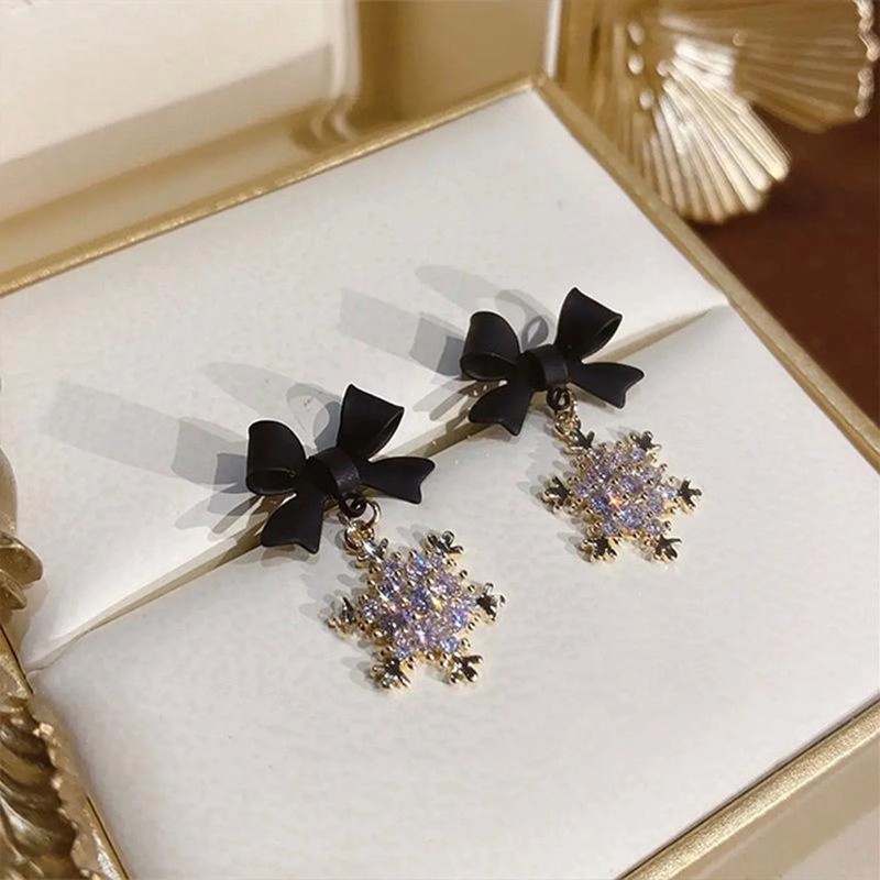 1pasang Shiny Zircon Pendant Earring Sweet Ladies Aksesoris Halus Perhiasan Telinga Natal Busur Snowflake Stud Earrings Untuk Pesta Pacaran Makan Malam