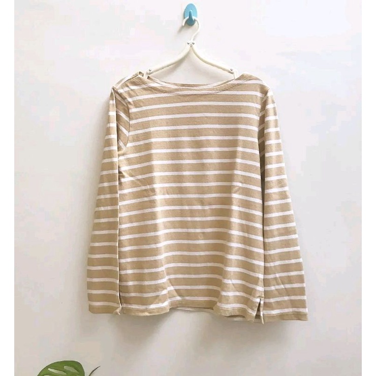 PRELOVED T-Shirt Garis Uniqlo