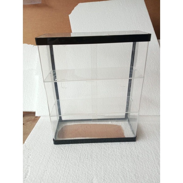 Display Rak Parfume Action figure