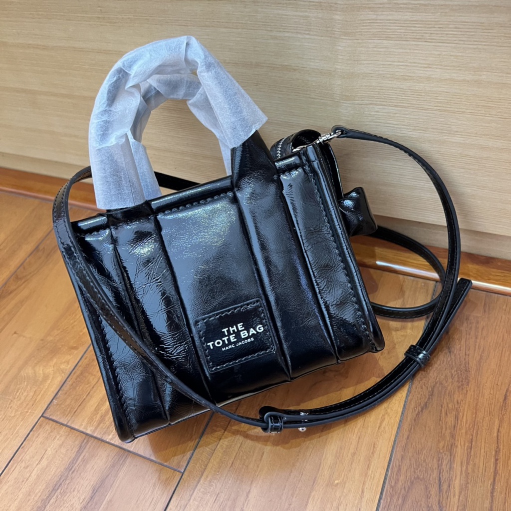 [Instant/Same Day] 18cm  9TTB06  M-J  Original women's shoulder bag crossbody bag handbag