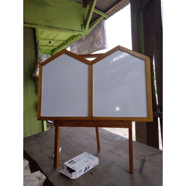 

papan kastum bisa di pakey dua orang +peyanga+sepidol T50xP70cm murah