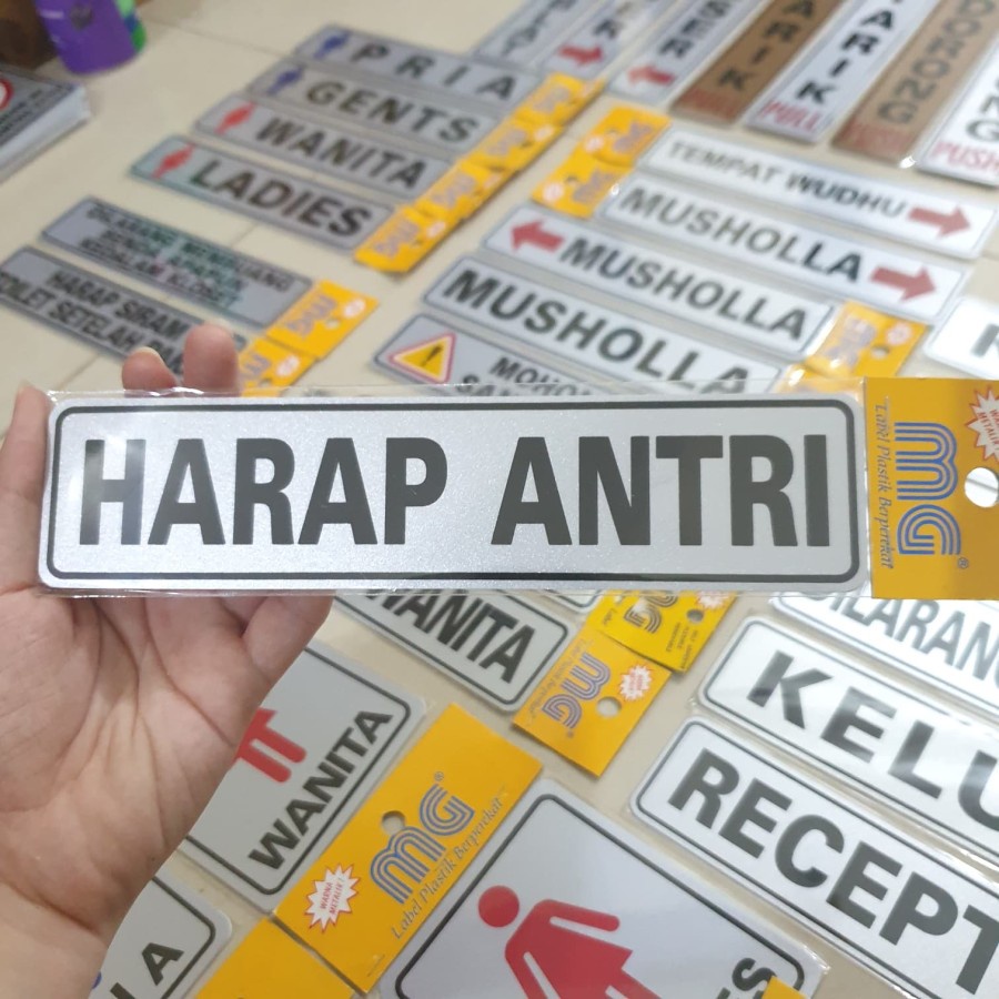 

Stiker PVC Signage Tulisan Harap Antri