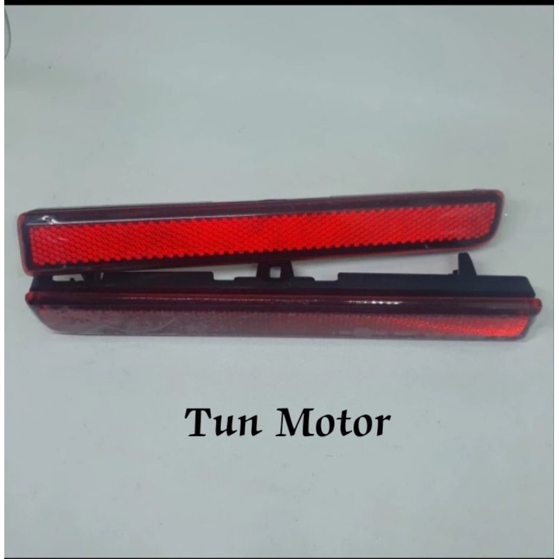 Lampu reflektor bemper belakang rush terios 2010-2017 sisi kanan kiri Tun Motor