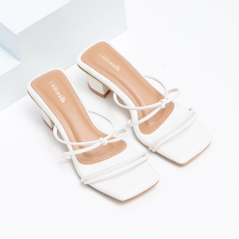 Deliwafa  - [Sandal Wanita] Derra Heels