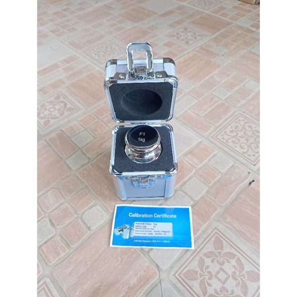 Batu Timbangan F1 1kg atau Anak Timbangan F1 1 kg