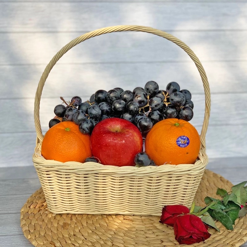 

Fruit Hampers 205k