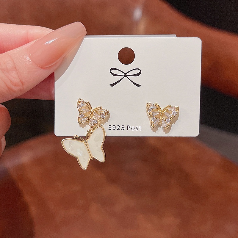 925 Jarum Perak Asimetris Zirkon Kupu-Kupu Anting Wanita Stud Telinga Perhiasan