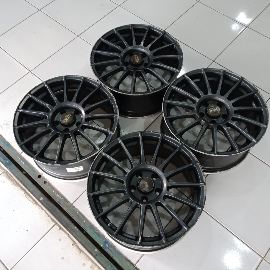 Velg Mobil Bekas Seken Ring 18 OZ R18X8 Baut 5