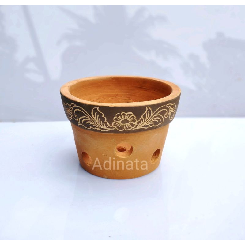 Pot anggrek gerabah (keramik natural teracotta)