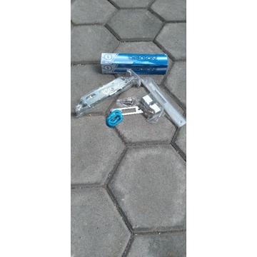 kunci pintu alumunium swing dekson 8123
