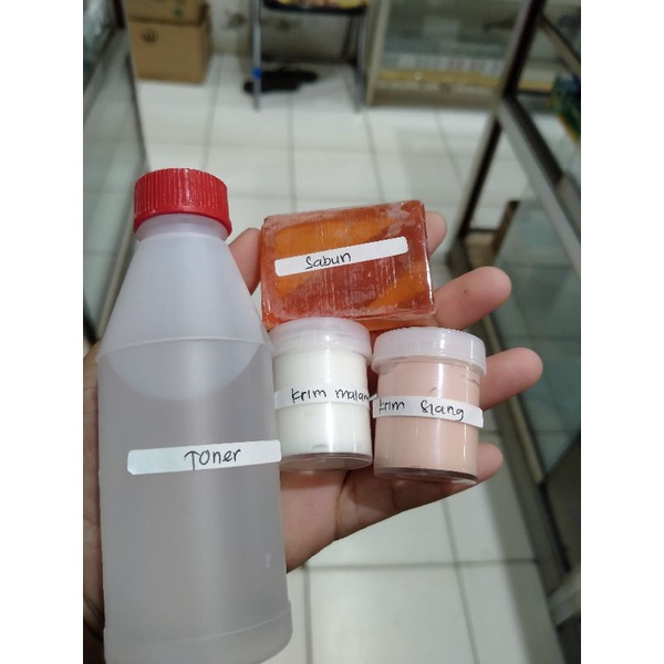 krim racikan farmasi